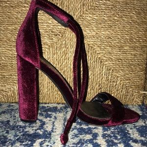 NEVER WORN Burgundy velvet ankle tie sandals